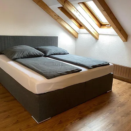 Charmante, Ruhige In İnnsbruck