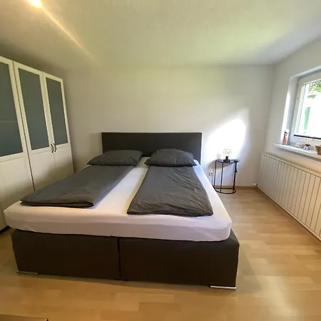 Charmante, Ruhige In *