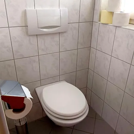 Charmante, Ruhige In * İnnsbruck