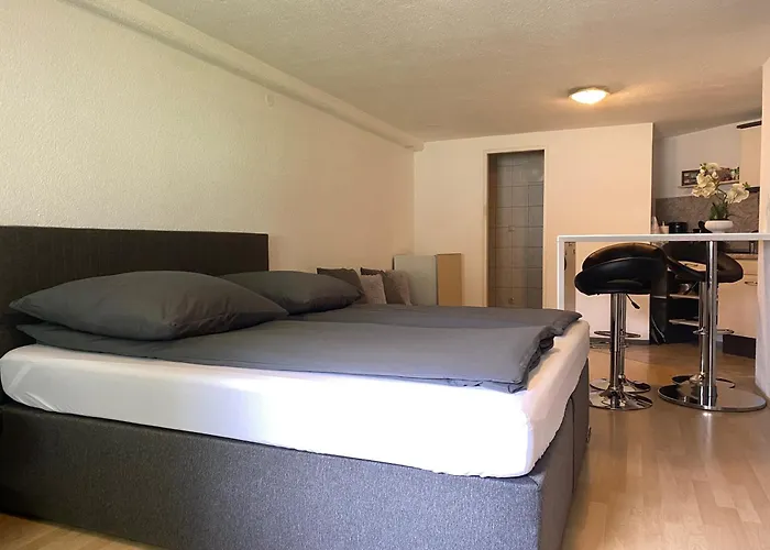 Charmante, Ruhige In Appartamento *