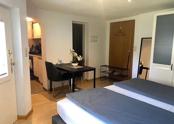 Charmante, Ruhige In Appartamento *